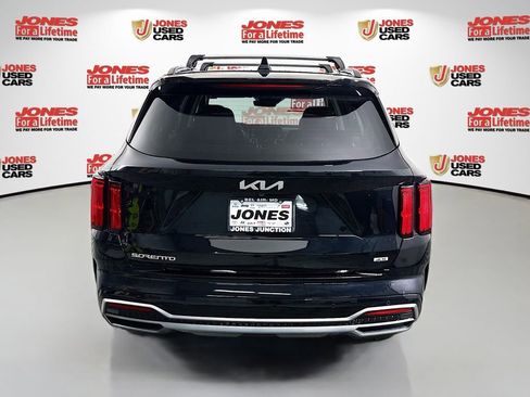 Certified 2023 Kia Sorento SX AWD/4WD image 17