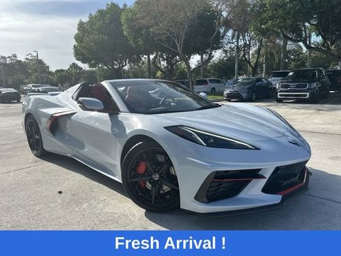 Used 2022 Chevrolet Corvette Stingray Premium Conv w/ Z51 Performance Package RWD image 40