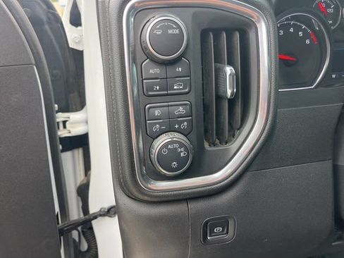 Used 2021 Chevrolet Silverado 1500 RST AWD/4WD image 16