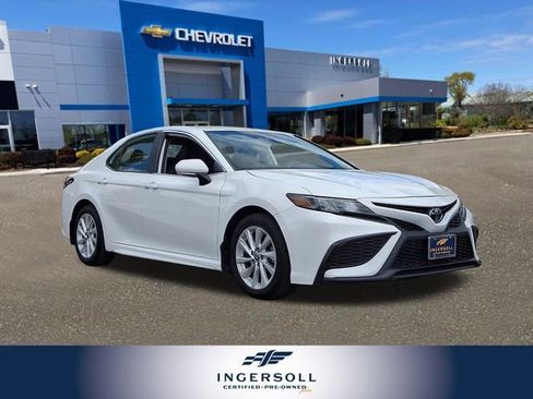 Used 2024 Toyota Camry SE AWD/4WD image 1