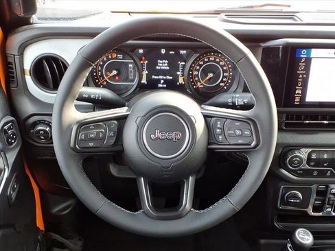 New 2025 Jeep Gladiator Sport image 11