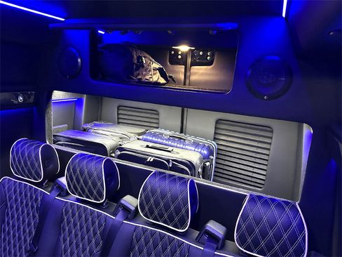 Used 2023 Mercedes-Benz Sprinter 3500 w/ Parking Package image 11