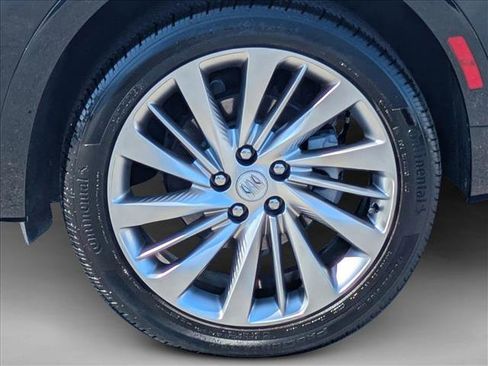 Used 2024 Buick Envision Avenir image 24