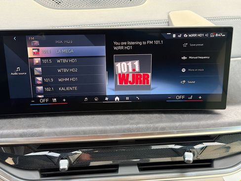 New 2026 BMW X5 xDrive50e w/ Executive Package image 32