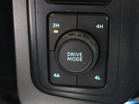 Used 2021 Ford F150 Lariat image 48