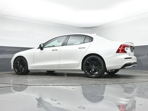 Used 2023 Volvo S60 B5 Plus w/ Climate Package AWD/4WD image 39