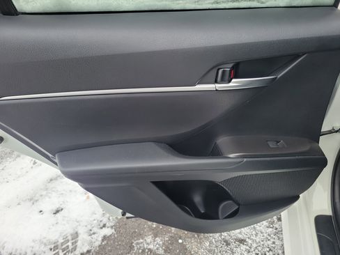 Used 2023 Toyota Camry LE image 8