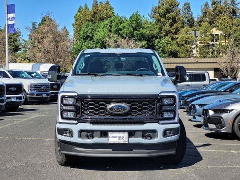 New 2026 Ford F250 Lariat w/ Black Appearance Package AWD/4WD image 27