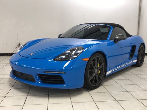 Used 2022 Porsche 718 Boxster RWD image 1