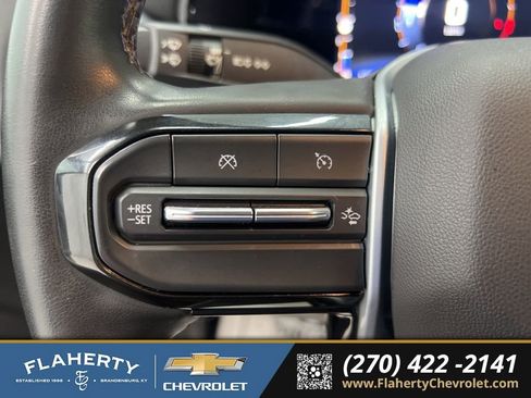 Used 2023 Chevrolet Colorado LT w/ LT Convenience Package II image 23