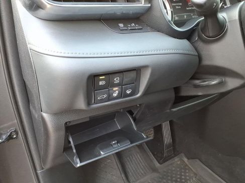 Certified 2021 Toyota Highlander Limited image 19