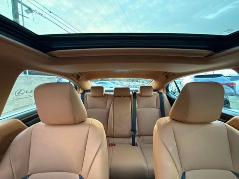 New 2025 Lexus ES 350 w/ Premium Package image 26