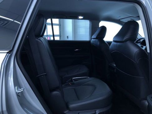 Certified 2025 Toyota Grand Highlander AWD image 15
