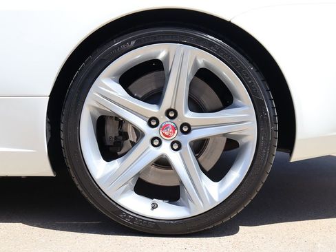 Used 2014 Jaguar XKR R image 41