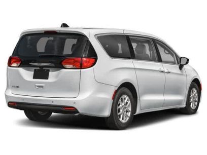 New 2026 Chrysler Voyager LX