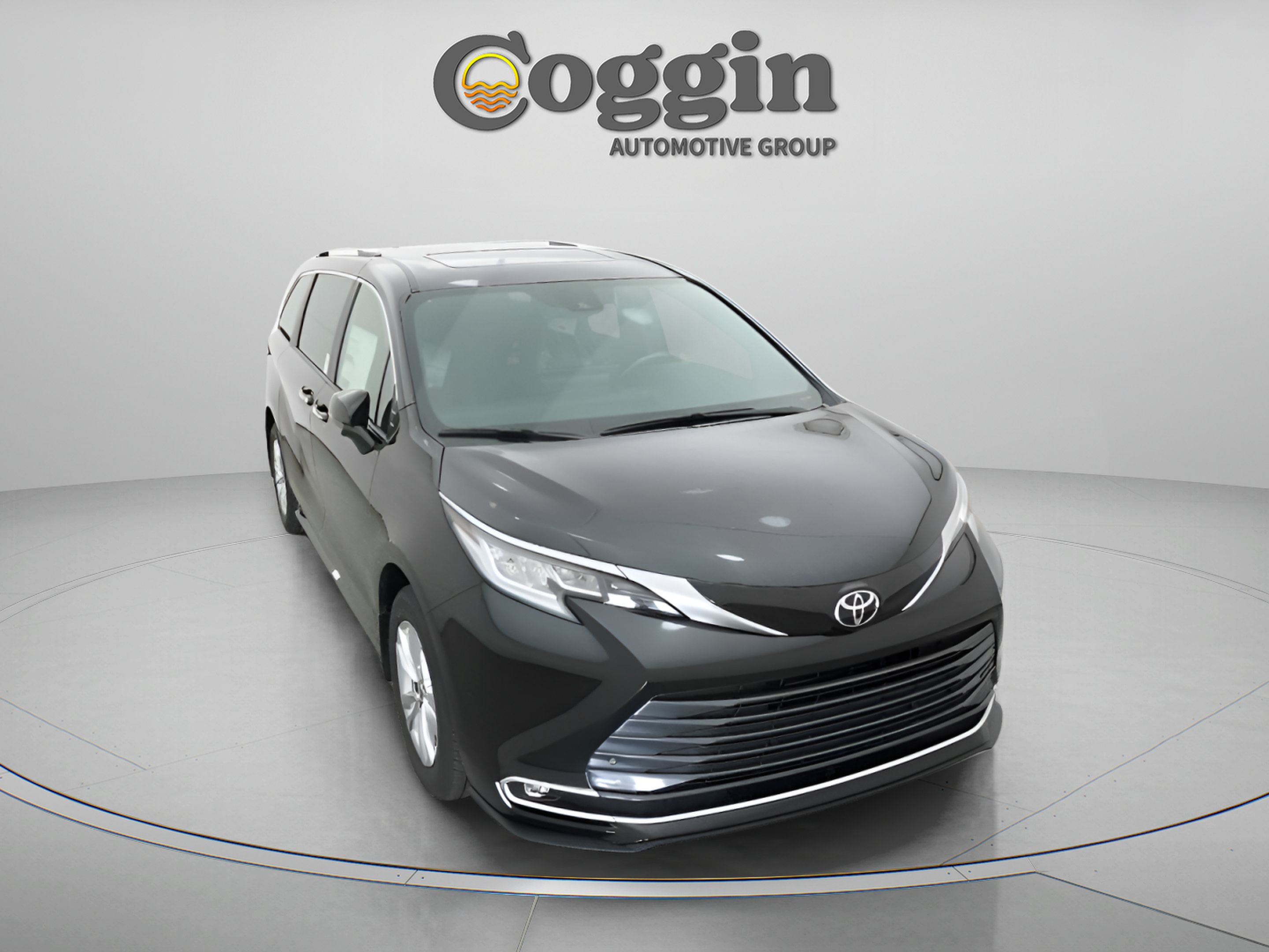 Certified 2026 Toyota Sienna Limited FWD image 30
