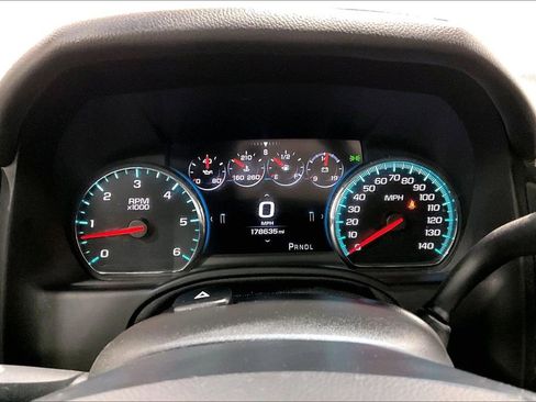 Used 2018 GMC Yukon Denali w/ Denali Ultimate Package AWD/4WD image 27