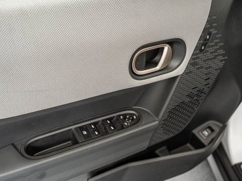 Certified 2025 MINI Cooper S FWD image 17