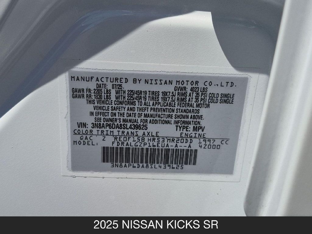 Certified 2025 Nissan Kicks SR FWD image 24