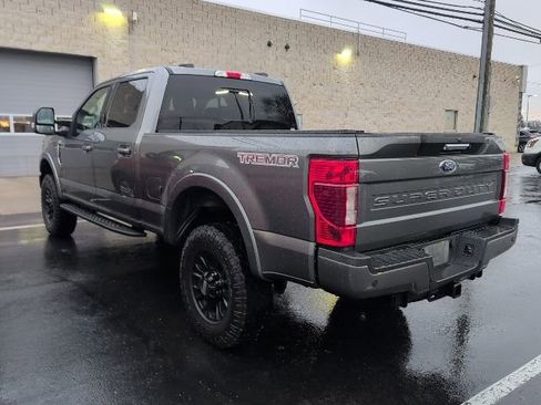 Certified 2022 Ford F250 Lariat w/ Tremor Off-Road Package image 3