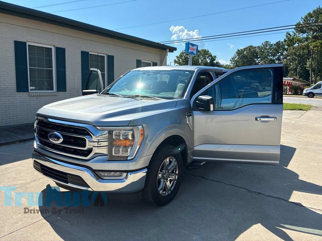 Used 2023 Ford F150 XLT w/ Equipment Group 302A High RWD image 13