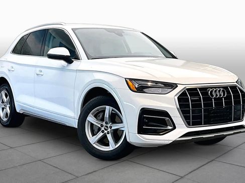 Used 2023 Audi Q5 2.0T Premium w/ Convenience Package AWD/4WD image 4