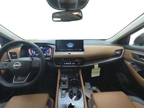 New 2026 Nissan Rogue Platinum w/ Platinum Premium Package image 24