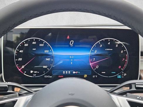 Used 2025 Mercedes-Benz C 300 Sedan image 10