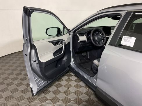 New 2025 Toyota RAV4 XLE image 18