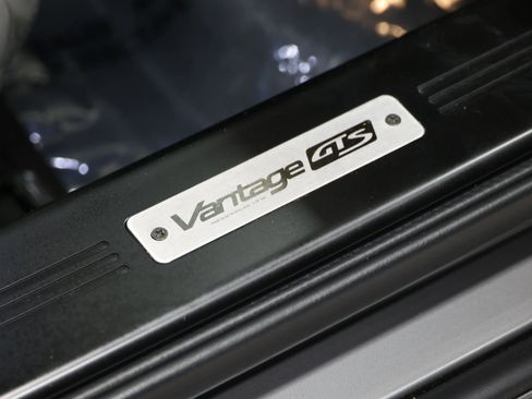Used 2016 Aston Martin V8 Vantage S RWD image 45