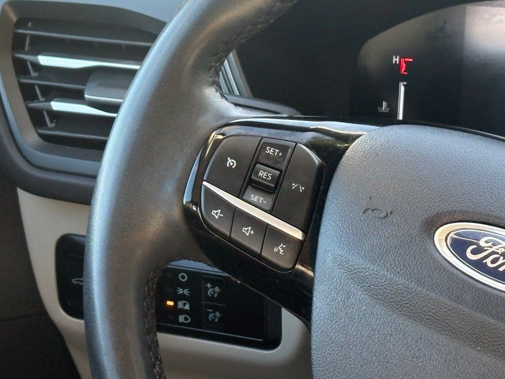 Used 2023 Ford Escape Active AWD/4WD image 20