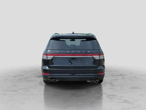 Used 2022 Lincoln Aviator Reserve w/ Equipment Group 201A AWD/4WD image 7