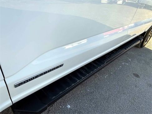 Used 2023 Ford F150 Lariat w/ Max Trailer Tow Package image 12