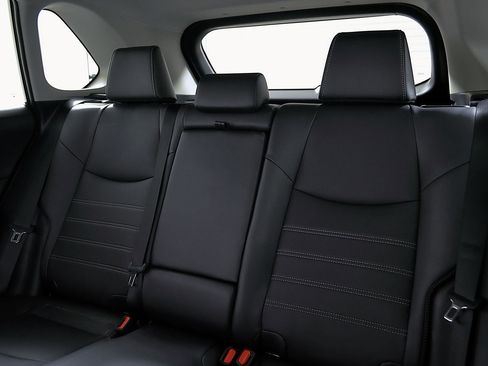 Used 2025 Toyota RAV4 XLE Premium FWD image 17
