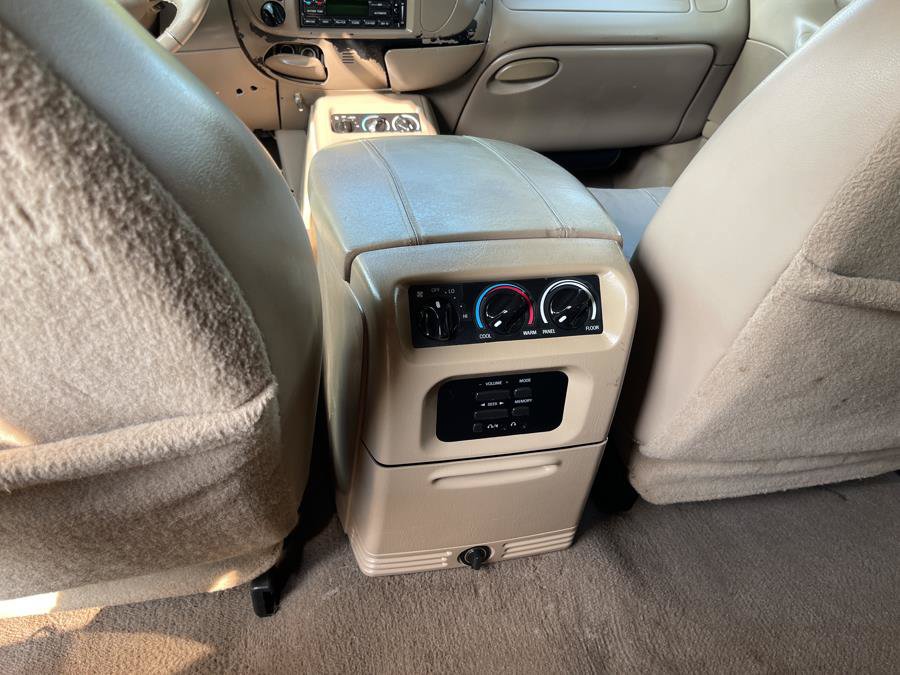 Used 2001 Ford Expedition Eddie Bauer AWD/4WD image 21