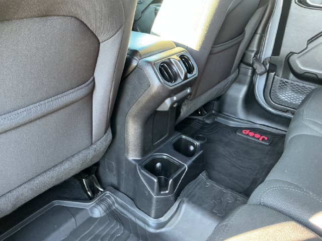 Used 2019 Jeep Wrangler Unlimited Sport S AWD/4WD image 27