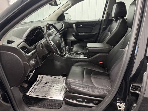 Used 2017 Chevrolet Traverse LT AWD/4WD image 8