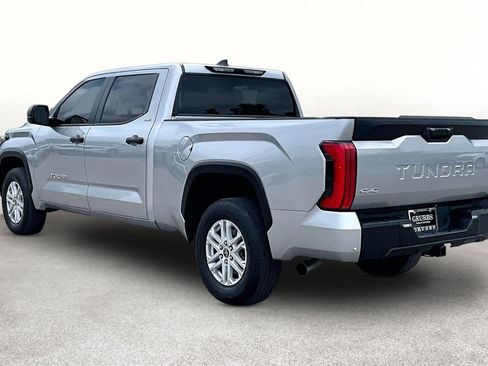 Used 2024 Toyota Tundra SR5 AWD/4WD image 14