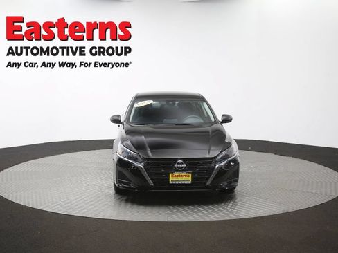 Used 2025 Nissan Altima 2.5 SV FWD image 52