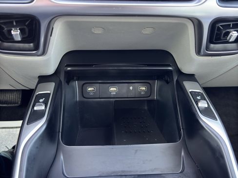 Used 2023 Kia Sorento EX image 27