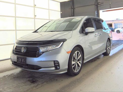 Used 2022 Honda Odyssey Touring image 1