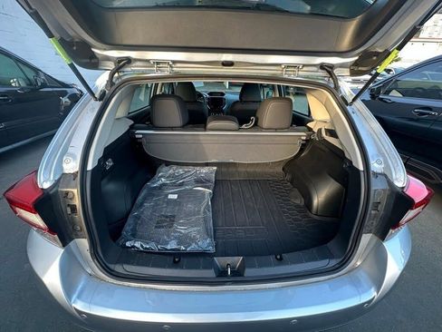 Used 2017 Subaru Impreza 2.0i Limited image 8