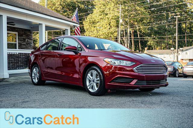 Used 2018 Ford Fusion SE w/ Fusion SE Technology Package FWD image 9