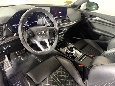 Used 2021 Audi SQ5 Prestige w/ Prestige Package AWD/4WD image 19