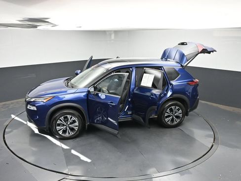 Used 2023 Nissan Rogue SV w/ SV Premium B Package FWD image 27