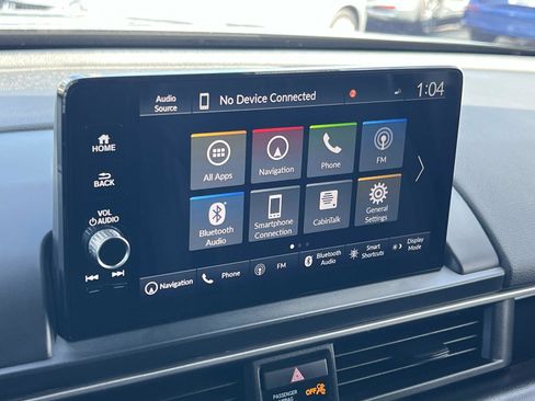 Used 2024 Honda Pilot Touring image 12