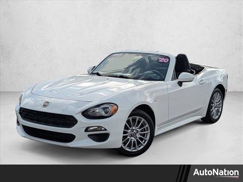 Used 2020 FIAT 124 Spider Classica w/ Technology Group image 1