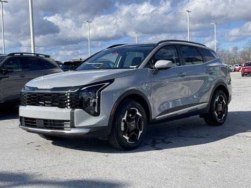 New 2026 Kia Sportage EX image 3