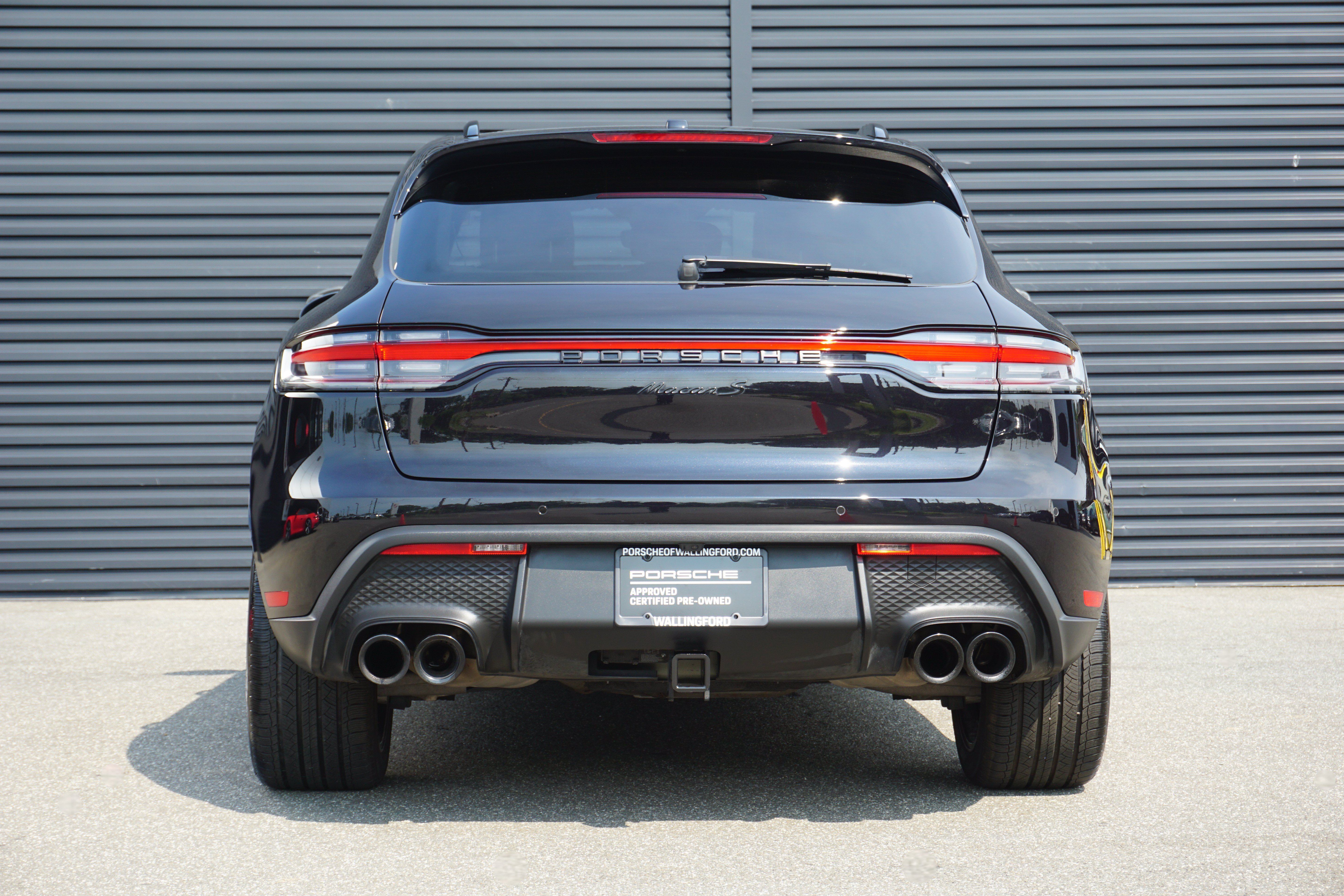 Certified 2023 Porsche Macan S AWD/4WD image 7
