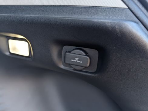 Used 2025 Honda HR-V LX image 19